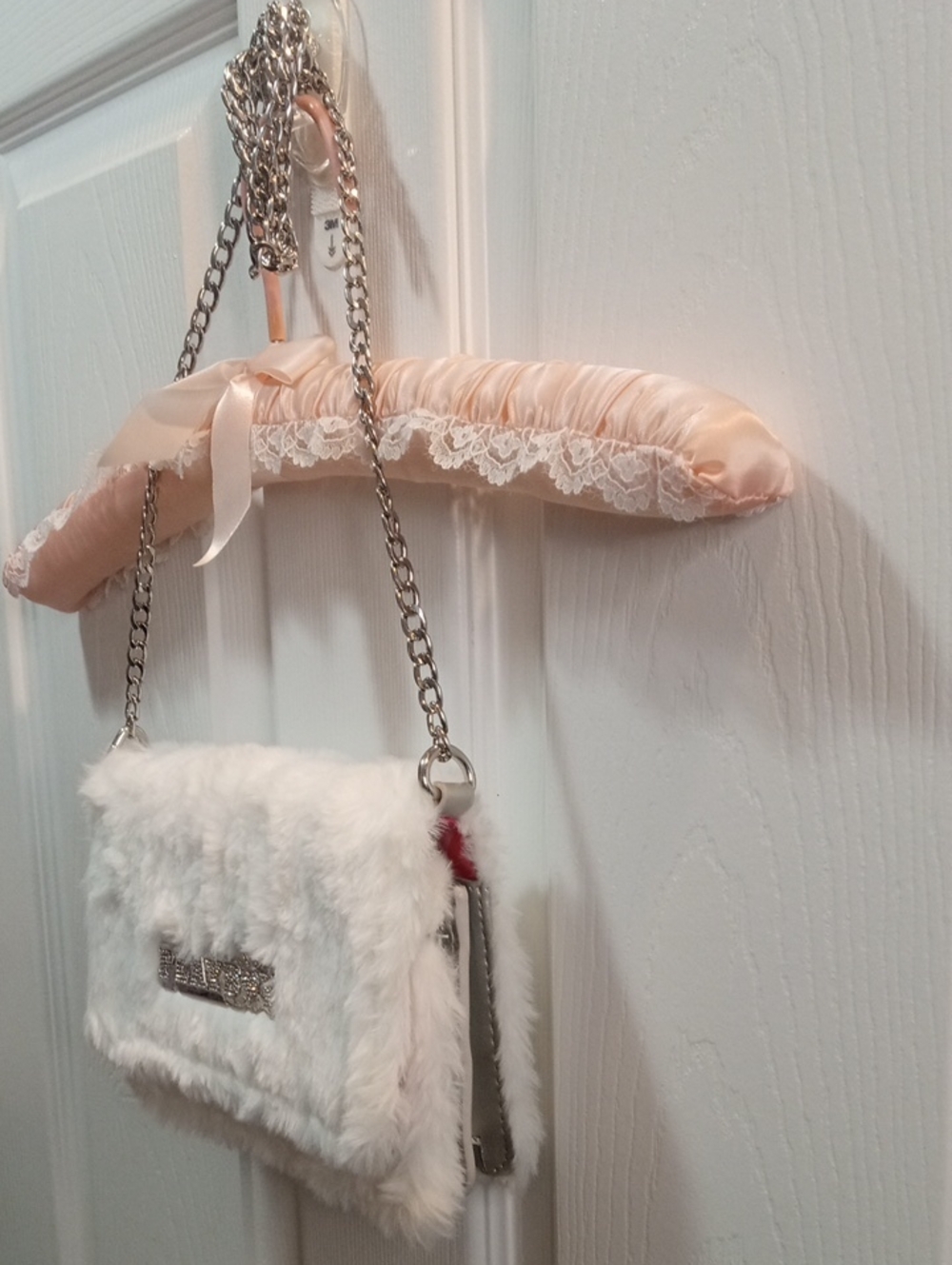 PLAYBOY PLUSH MINI BAG - Picture 4 of 11